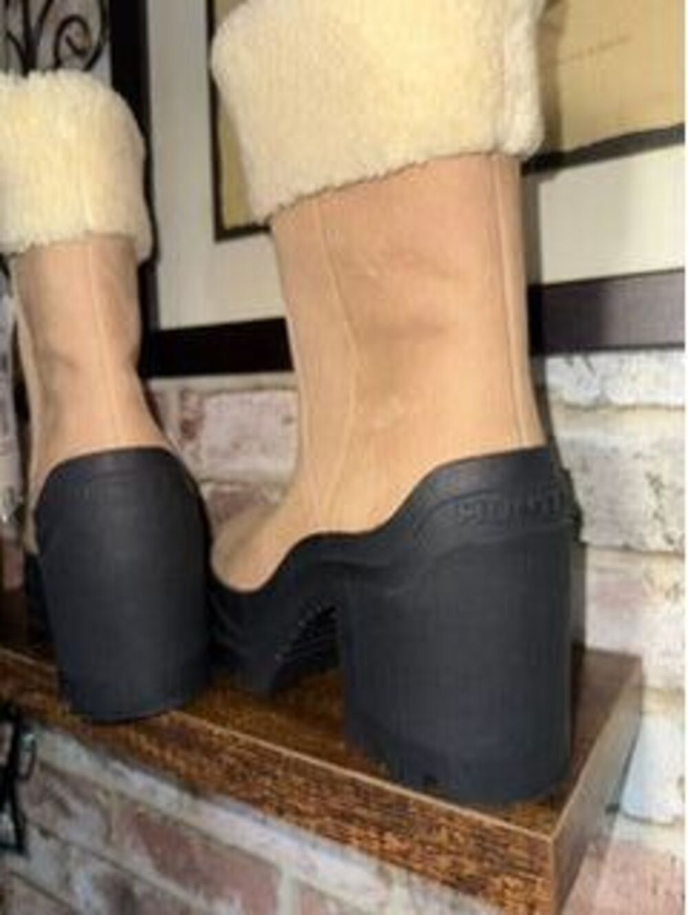 Hunter Marisol Waterproof Shearling Boots Beige 5 ($215) - Picture 7 of 9